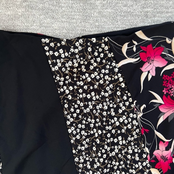 Liz Claiborne Axcess Long Floral Skirt Sz. 12 - Picture 3 of 6